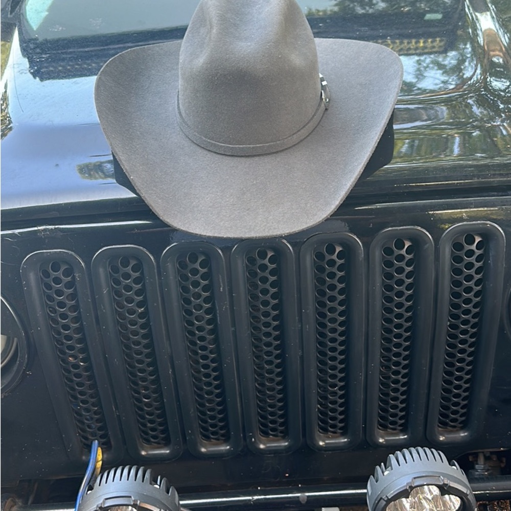 Cody James cowboy hat